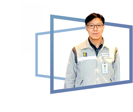 Hanwha total team leader Ji Yong Park