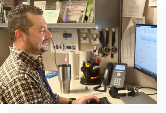 As a Senior Manufacturing Engineer at Hanwha PSM, Darius works hard to provide customers with the best technical solutions.
