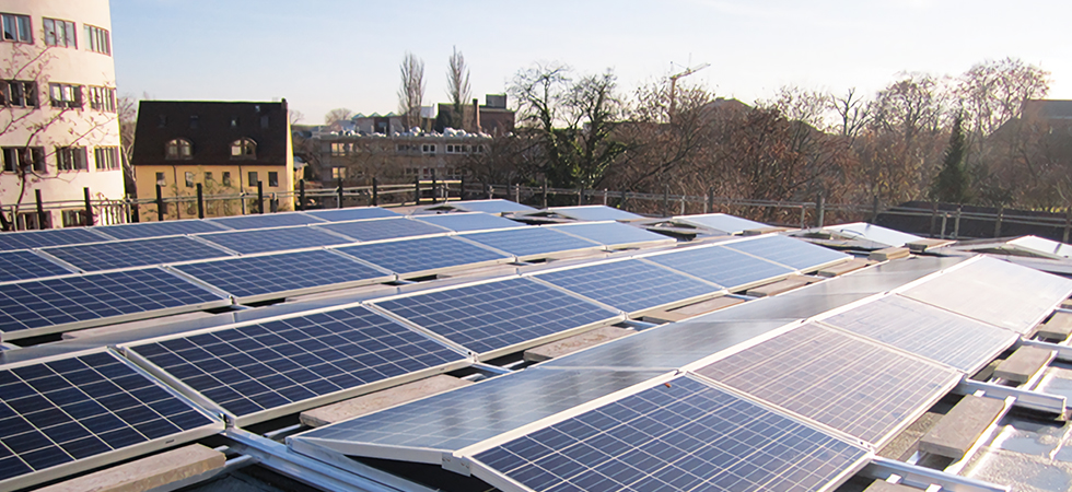 Hanwha Q CELLS’ Solar panels installed onto the roof of a gas station in downtown Frankfurt, Germany