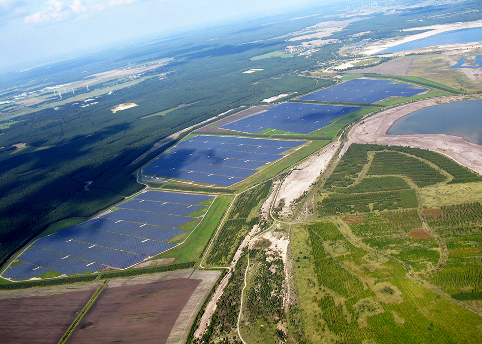 Energy Storage Systems (ESS):A Key Solution to Unlocking the Clean Energy Transition