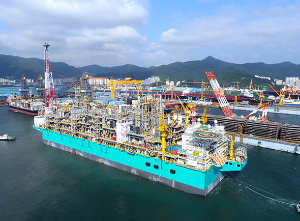Hanwha Oceans delivered the world’s first floating liquified natural gas (FLNG) platform