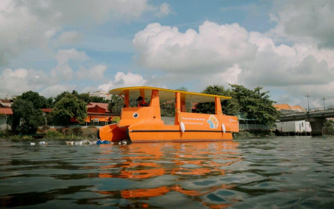 Hanwha’s Clean Up Mekong campaign removes waste from the Mekong River using a solar-powered boat.