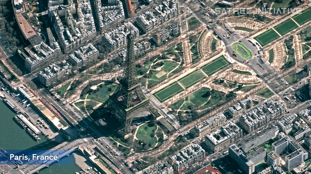 High-resolution satellite image of the Eiffel Tower in Paris, France, captured by SpaceEye-T