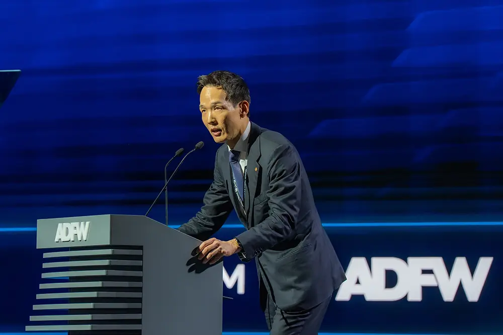 Hanwha Life CGO Dong-Won Kim delivers the opening address at the Global Markets Summit during ADFW 2025