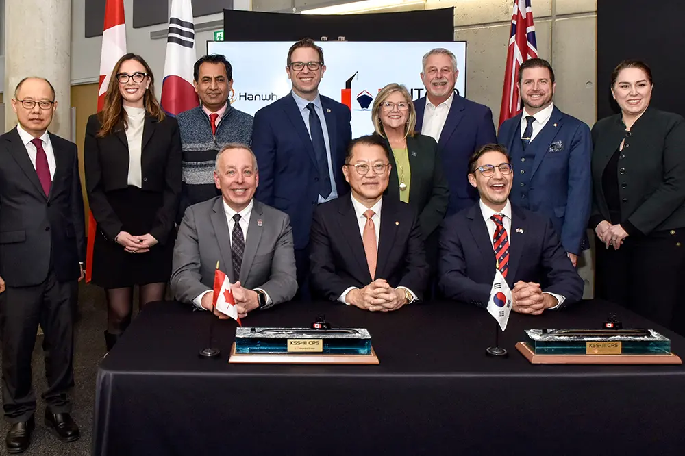 Hanwha Ocean and Ontario Shipyards officials at the companies&rsquo; MOU signing ceremony