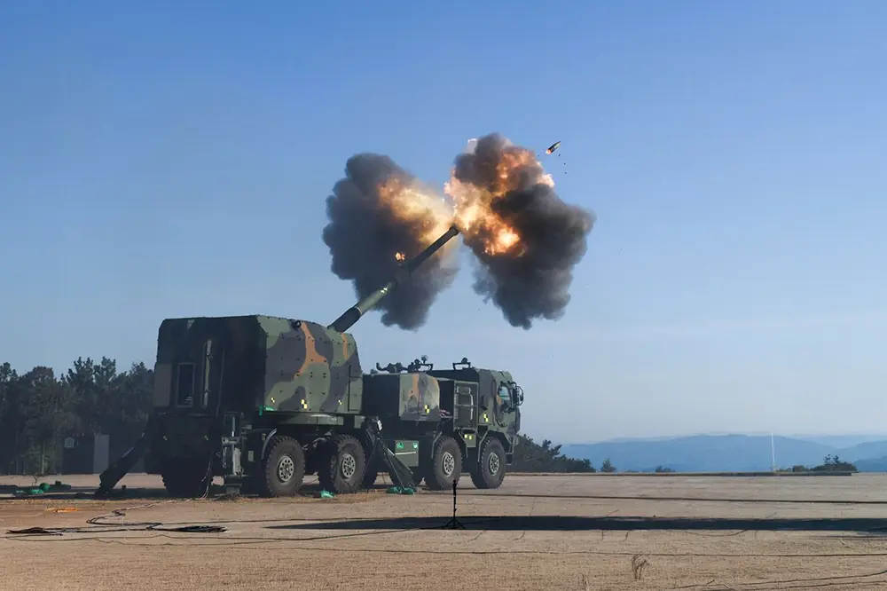 A K9 Mobile Howitzer firing into the sky.