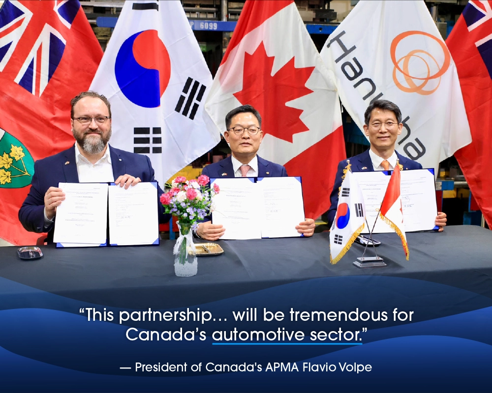 Officials from Hanwha and APMA pose for a commemorative photo.