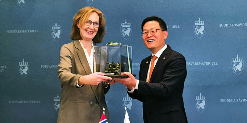 www.hanwha.com