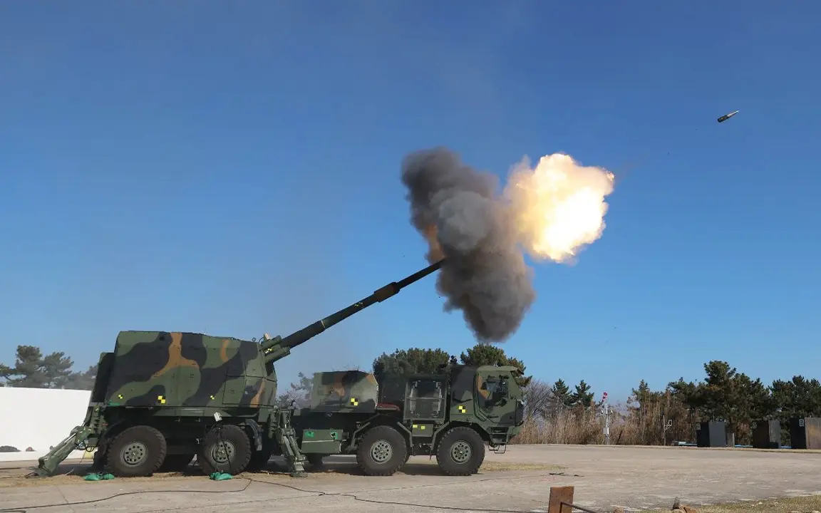 Hanwha Aerospace K9 Mobile Howitzer fires during a live-fire demonstration.